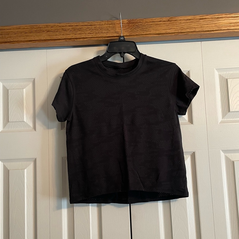 Lululemon Train To Be Short Sleeve